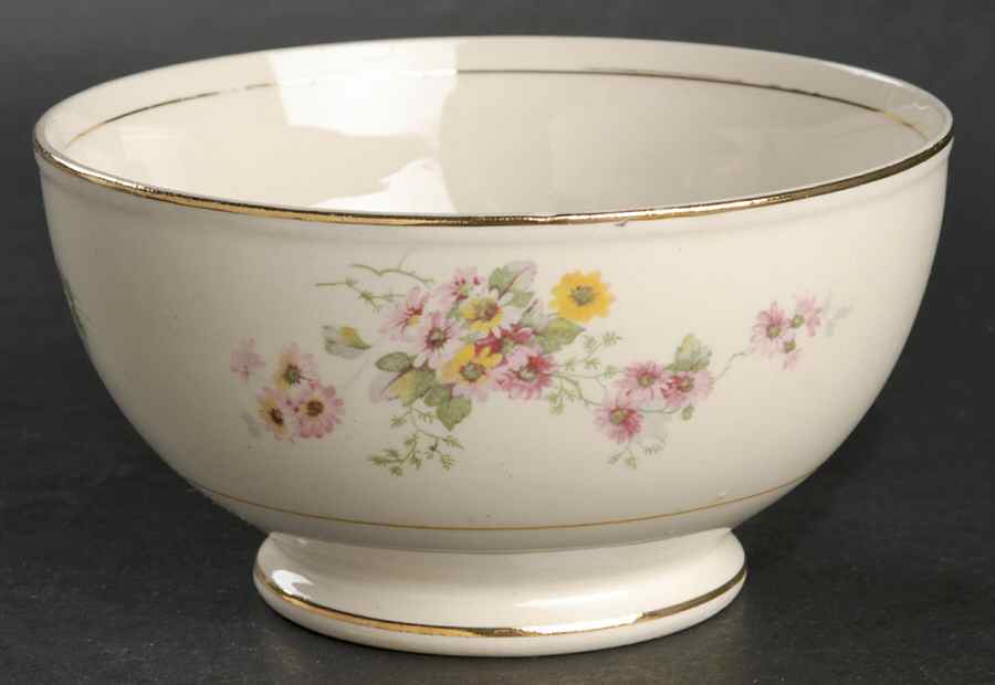 N1669 Cranberry Bowl by Homer Laughlin -1