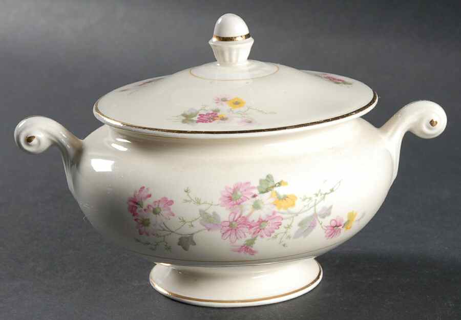 N1669 Sugar Bowl & Lid by Homer Laughlin -1