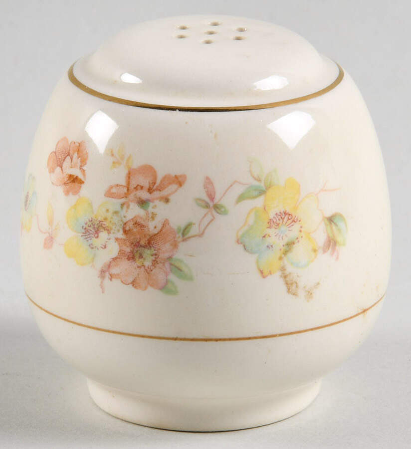 N1575 Pepper Shaker by Homer Laughlin -1