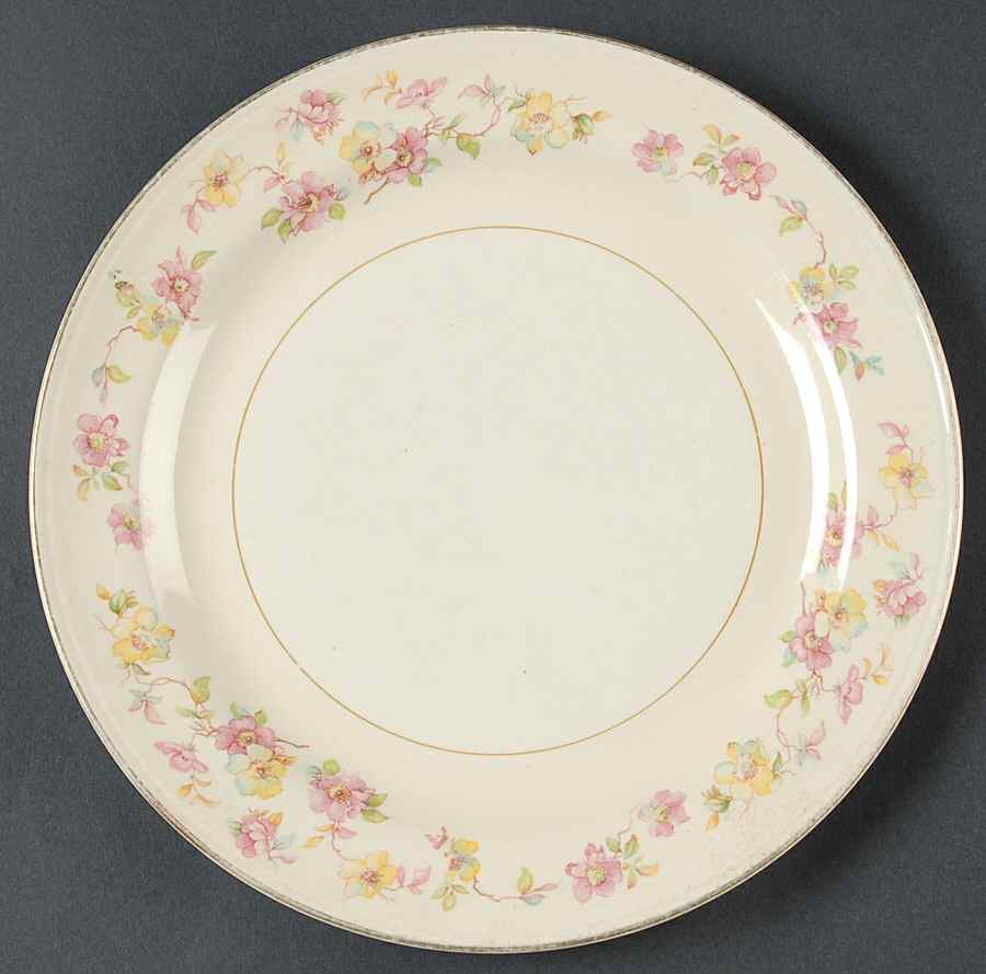 N1575 Luncheon Plate by Homer Laughlin -1