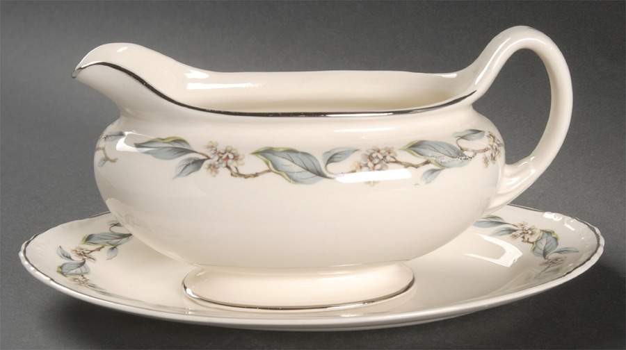 N1829 Gravy Boat & Underplate/Relish by Homer Laughlin -1