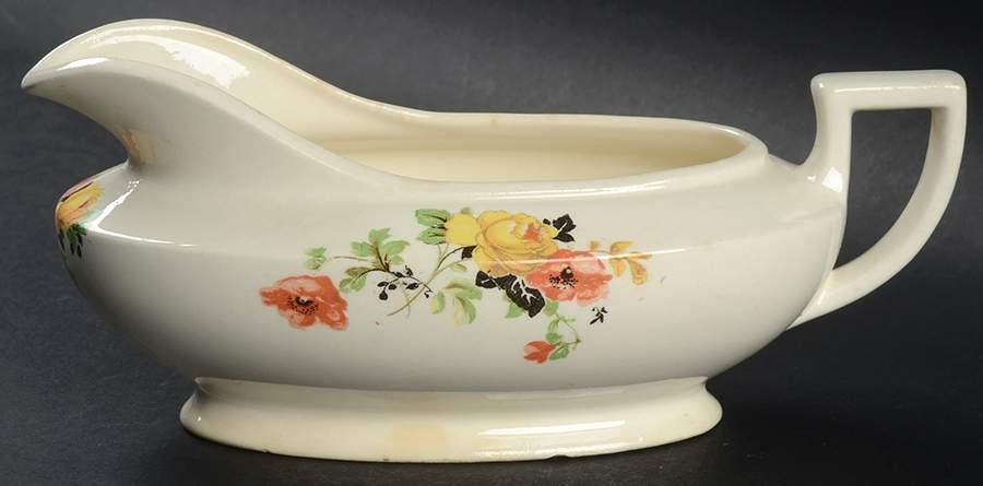 K4124 Gravy Boat by Homer Laughlin -1