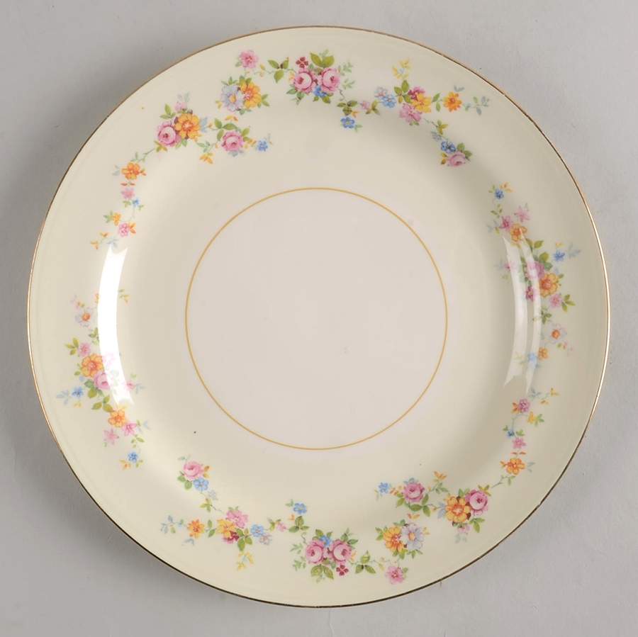 Annette Luncheon Plate by Homer Laughlin -1