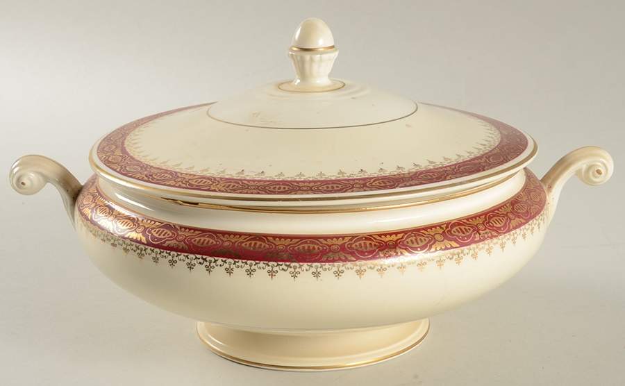 N165 Round Covered Vegetable by Homer Laughlin -1
