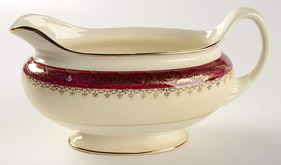 N165 Gravy Boat by Homer Laughlin -1