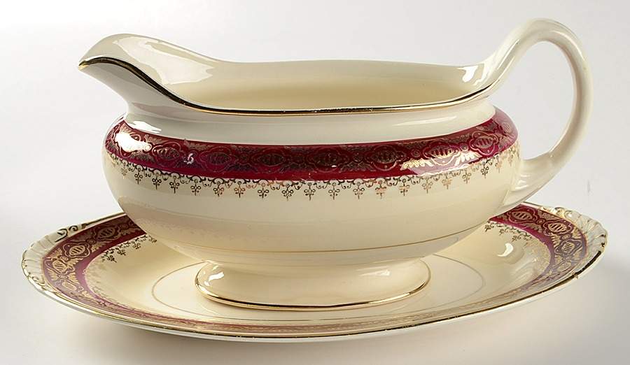 N165 Gravy Boat & Underplate/Relish by Homer Laughlin -1