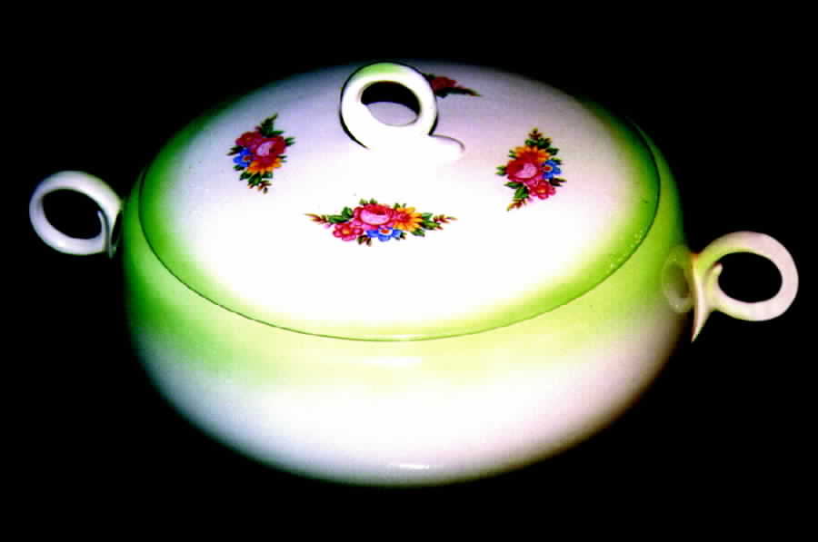 HLC572 Round Covered Vegetable by Homer Laughlin -1