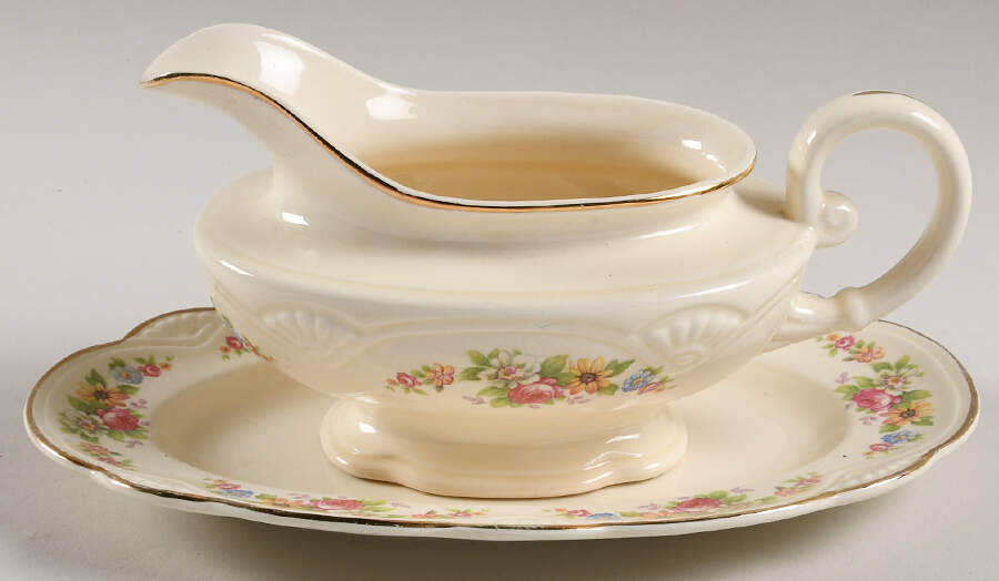 M211 Gravy Boat & Underplate/Relish by Homer Laughlin -1