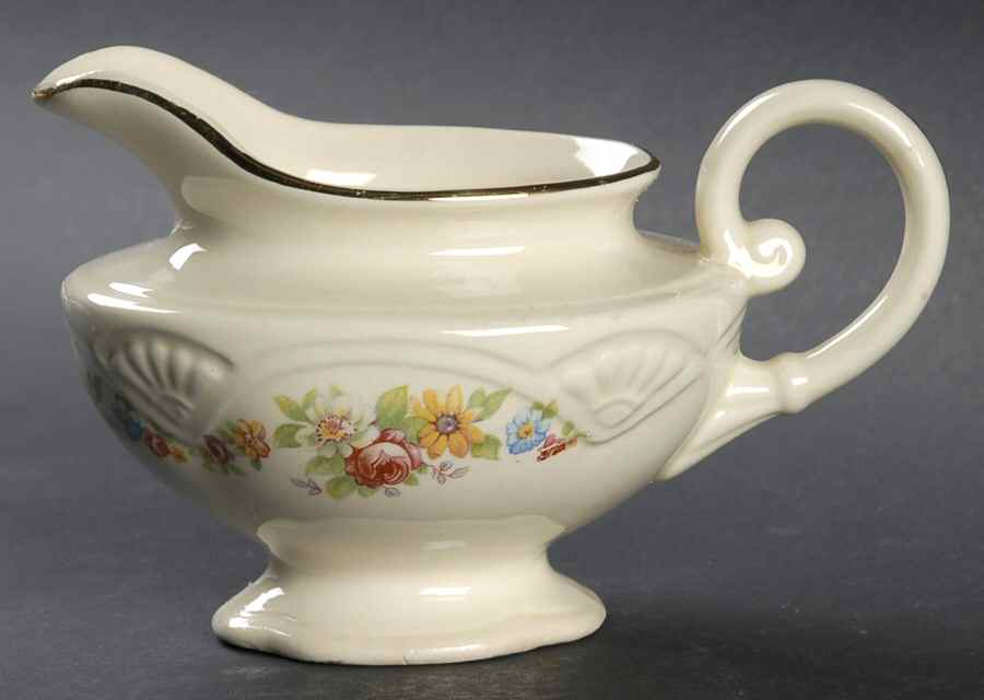M211 Creamer by Homer Laughlin -1