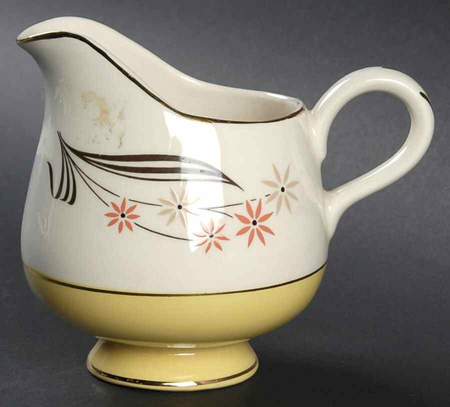 HLC592 Creamer by Homer Laughlin -1