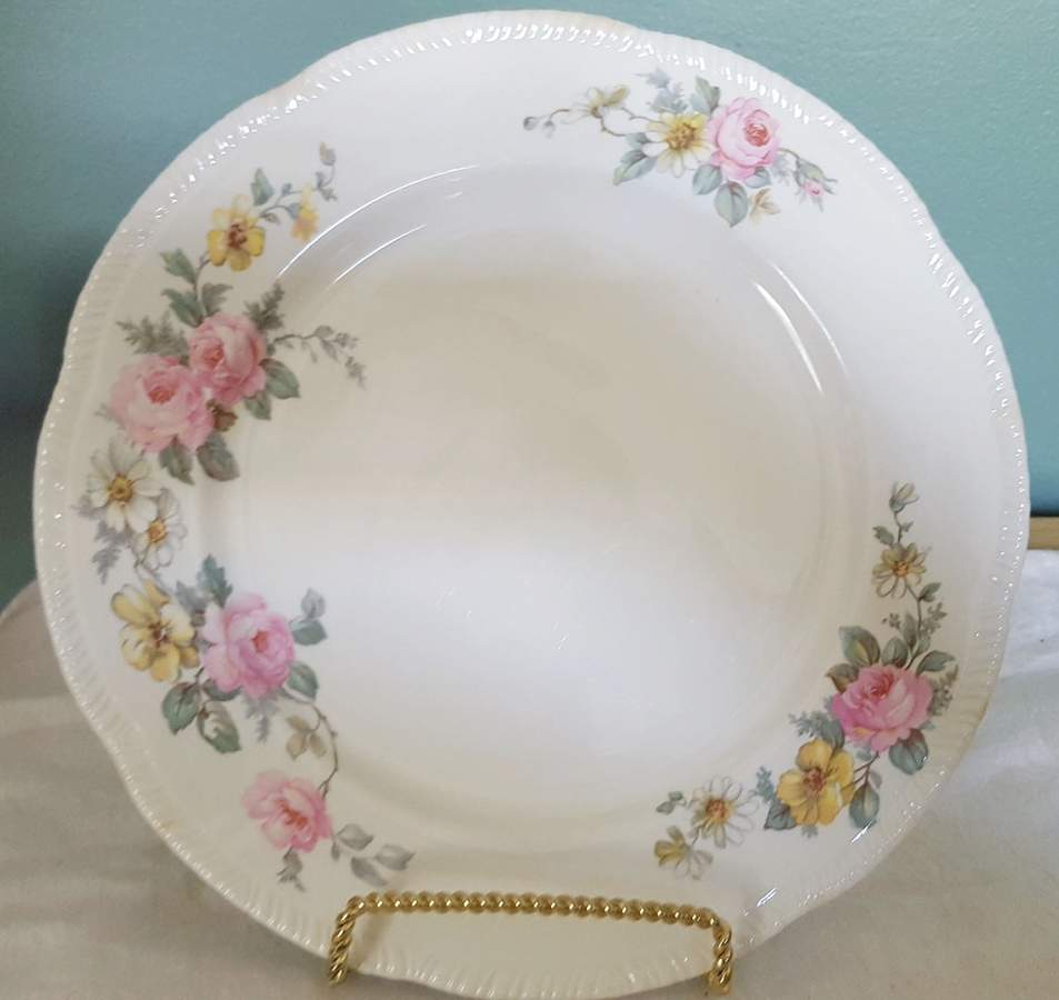 HLC593 Dinner Plate by Homer Laughlin -1