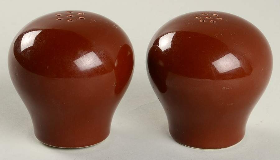 Chanticleer Salt & Pepper Set by Homer Laughlin -1