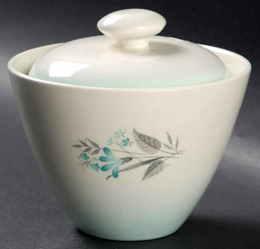 Spring Garden (Sprayed Edge) Sugar Bowl & Lid by Homer Laughlin -1