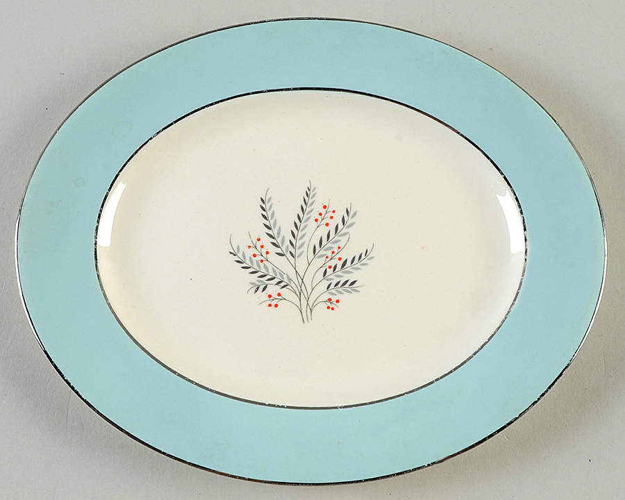Triumph Relish/Gravy Underplate by Homer Laughlin -1