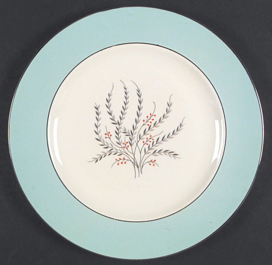 Triumph Dinner Plate by Homer Laughlin -1