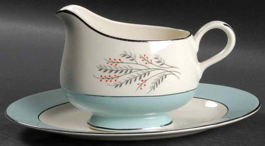 Triumph Gravy Boat & Underplate/Relish by Homer Laughlin -1