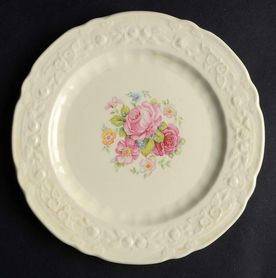 O79 Bread & Butter Plate by Homer Laughlin -1