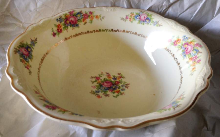 HLC639 9" Round Vegetable Bowl by Homer Laughlin -1