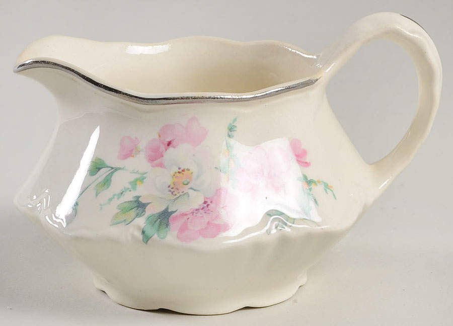 R3543 Creamer by Homer Laughlin -1
