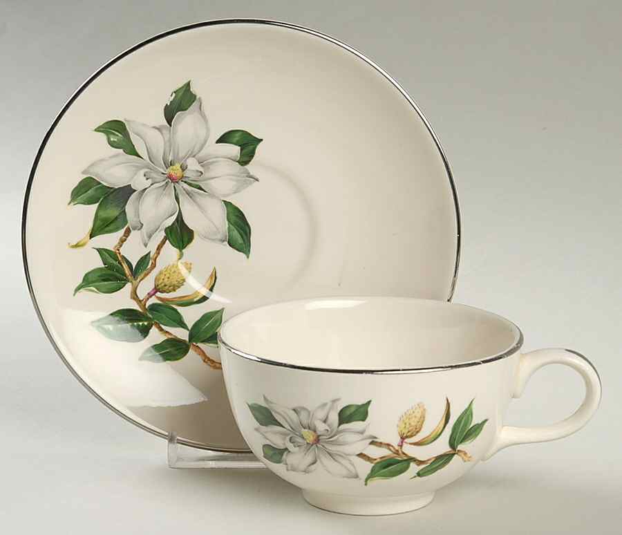 RY206 Flat Cup & Saucer Set by Homer Laughlin -1