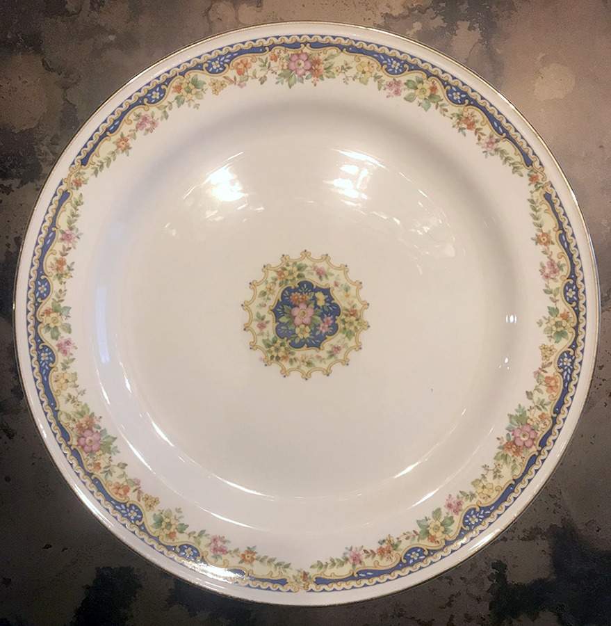 HLC681 Dinner Plate by Homer Laughlin -1