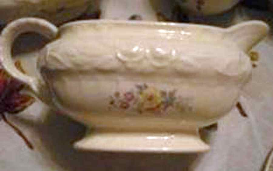 W232 Creamer by Homer Laughlin -1