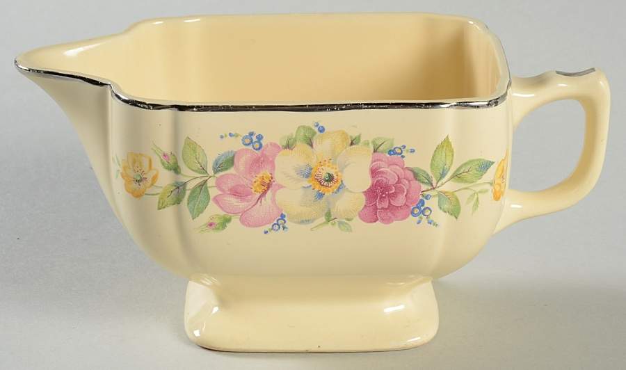 C106 Creamer by Homer Laughlin -1