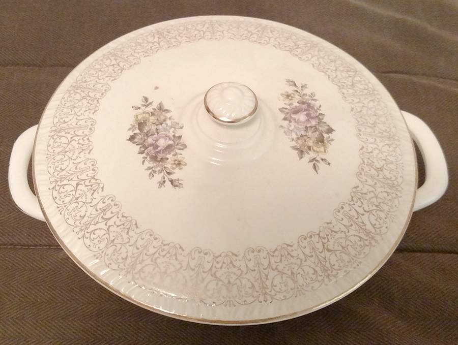 Monticello Round Covered Vegetable by Homer Laughlin -1
