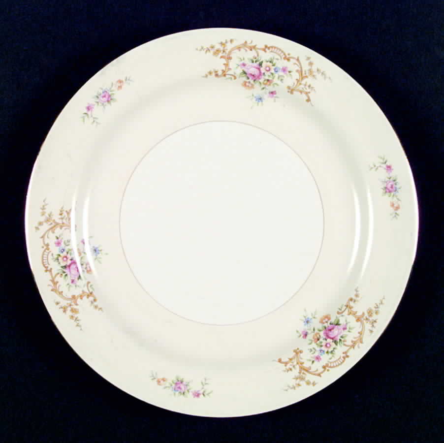 W239 Dinner Plate by Homer Laughlin -1