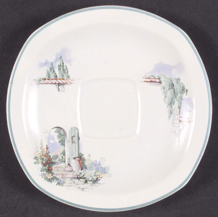 J7-J207 Saucer by Homer Laughlin -1