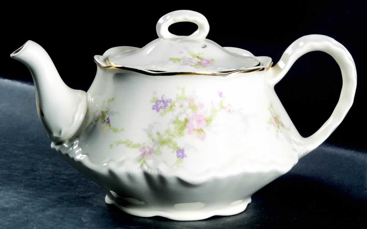 Jean Teapot & Lid by Homer Laughlin -1