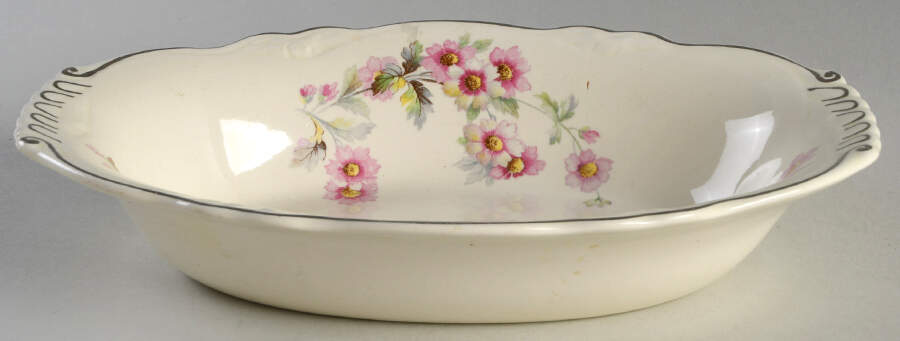 JJ59 10" Oval Vegetable Bowl by Homer Laughlin -1