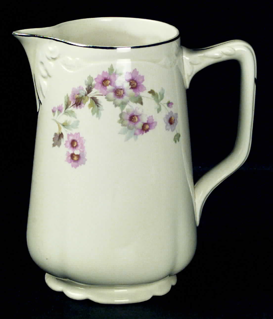 JJ59 40 Oz Pitcher by Homer Laughlin -1