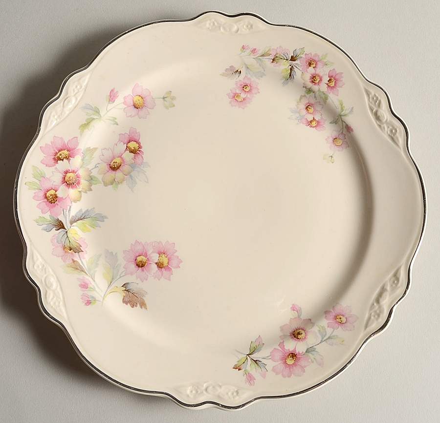 JJ59 Luncheon Plate by Homer Laughlin -1