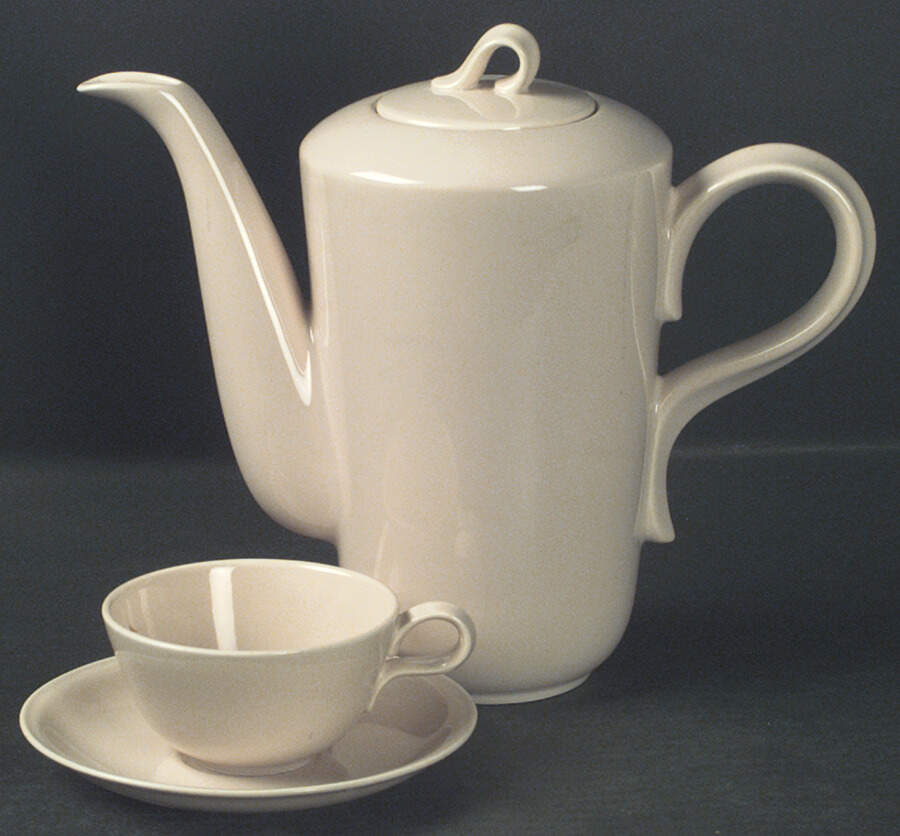 Jubilee Cream Beige Coffee Pot & Lid by Homer Laughlin -1