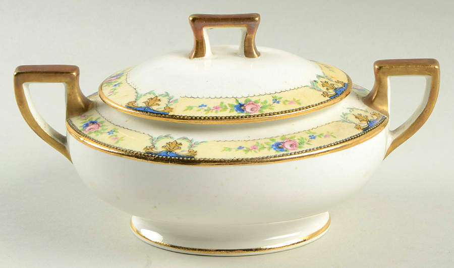 K3577m Sugar Bowl & Lid by Homer Laughlin -1