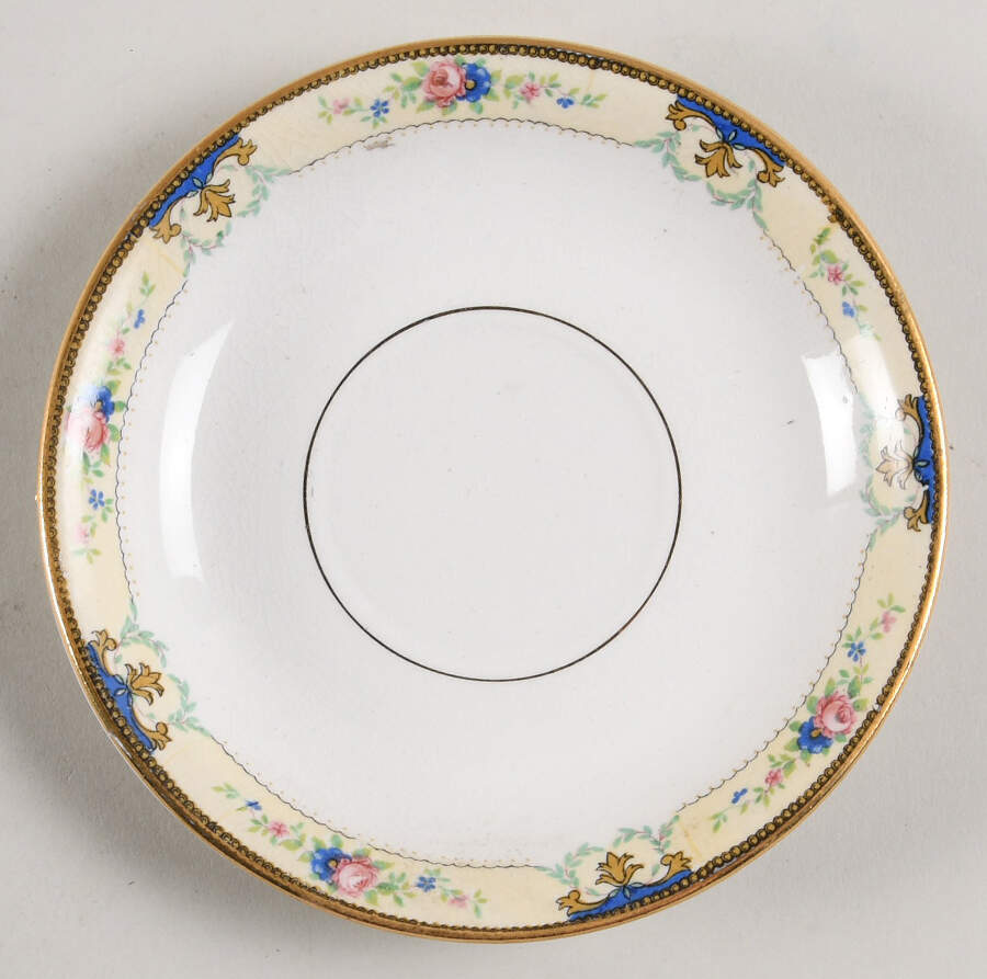 K3577m Saucer by Homer Laughlin -1