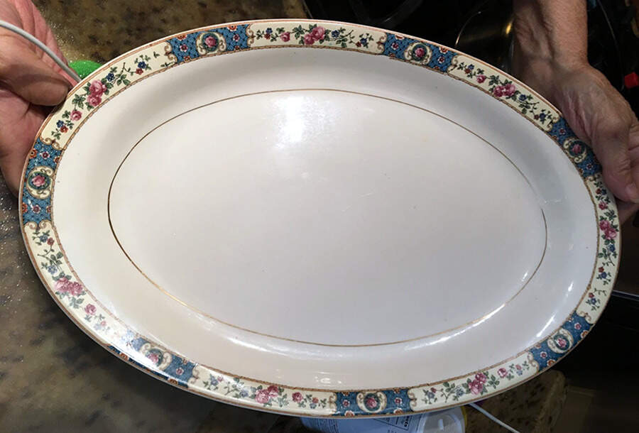 K671-7 18" Oval Serving Platter by Homer Laughlin -1