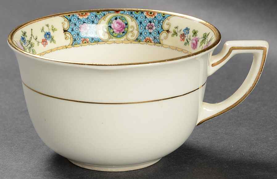 K671-7 Flat Cup by Homer Laughlin -1