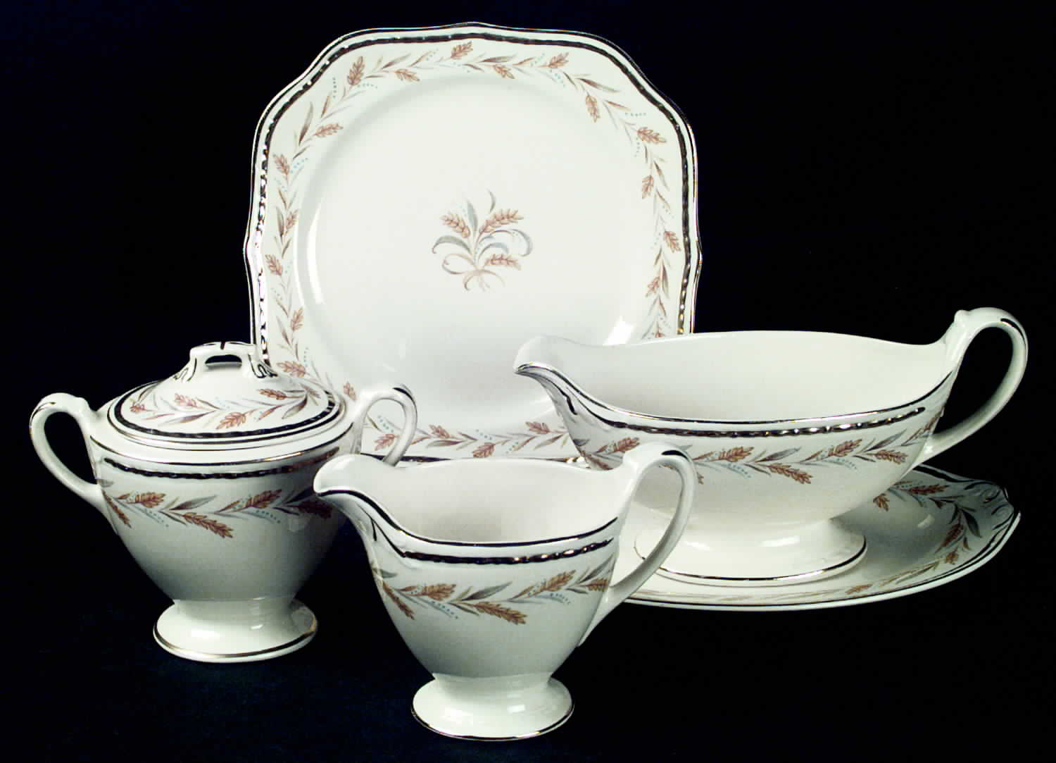 Kingston Gravy Boat & Underplate/Relish by Homer Laughlin -1