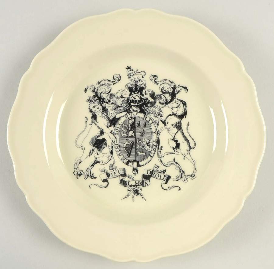 King's Arm Tavern-Williamsburg Dinner Plate by Homer Laughlin -1