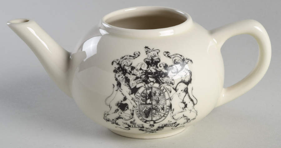 King's Arm Tavern-Williamsburg Mini Teapot No Lid by Homer Laughlin -1
