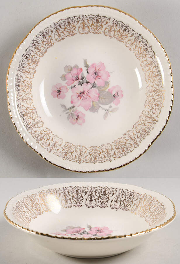 L621 Fruit/Dessert (Sauce) Bowl by Homer Laughlin -1