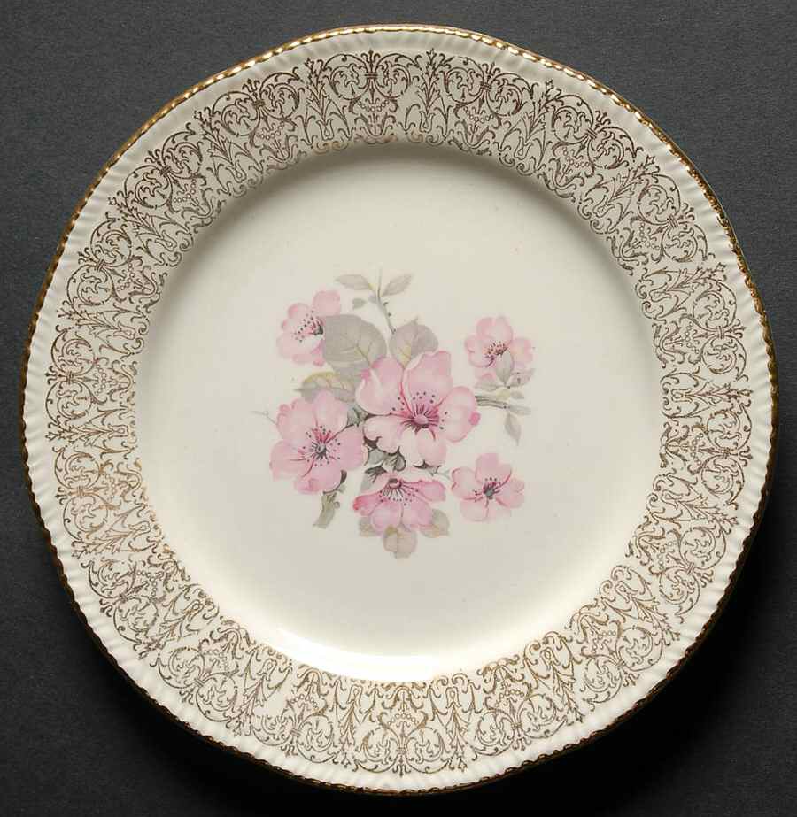 L621 Bread & Butter Plate by Homer Laughlin -1