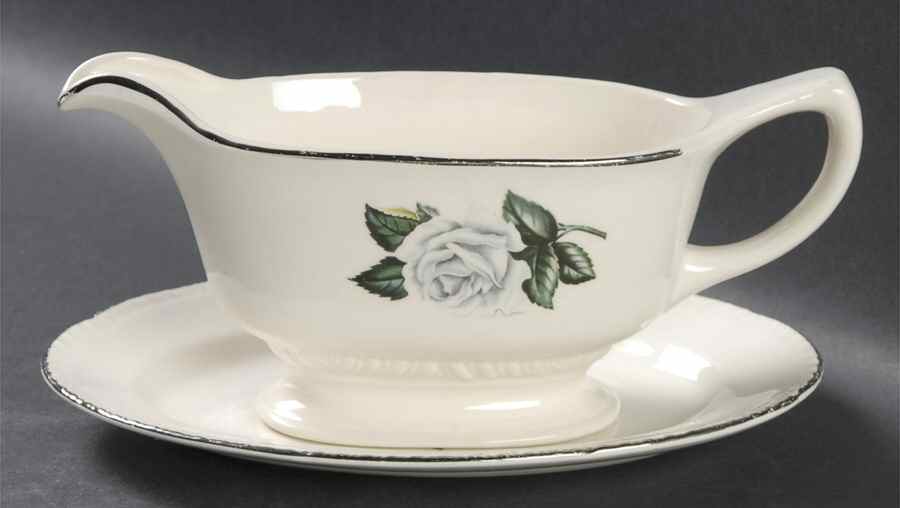 Windsor Rose Gravy Boat & Underplate by Homer Laughlin -1