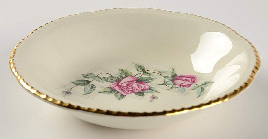 Lattice Rose Fruit/Dessert (Sauce) Bowl by Homer Laughlin -1