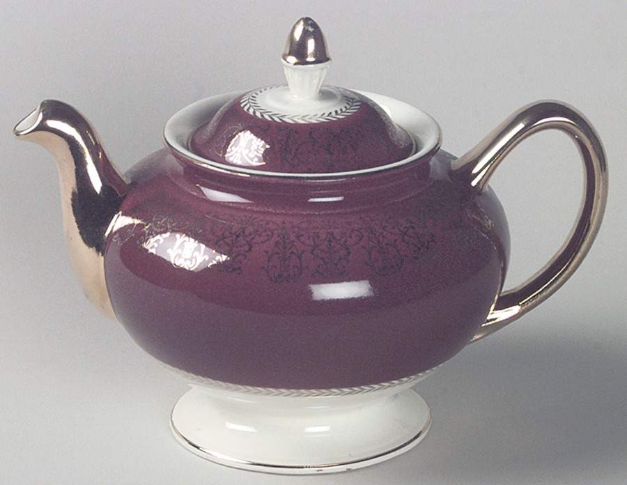 Lady Stratford Teapot & Lid by Homer Laughlin -1