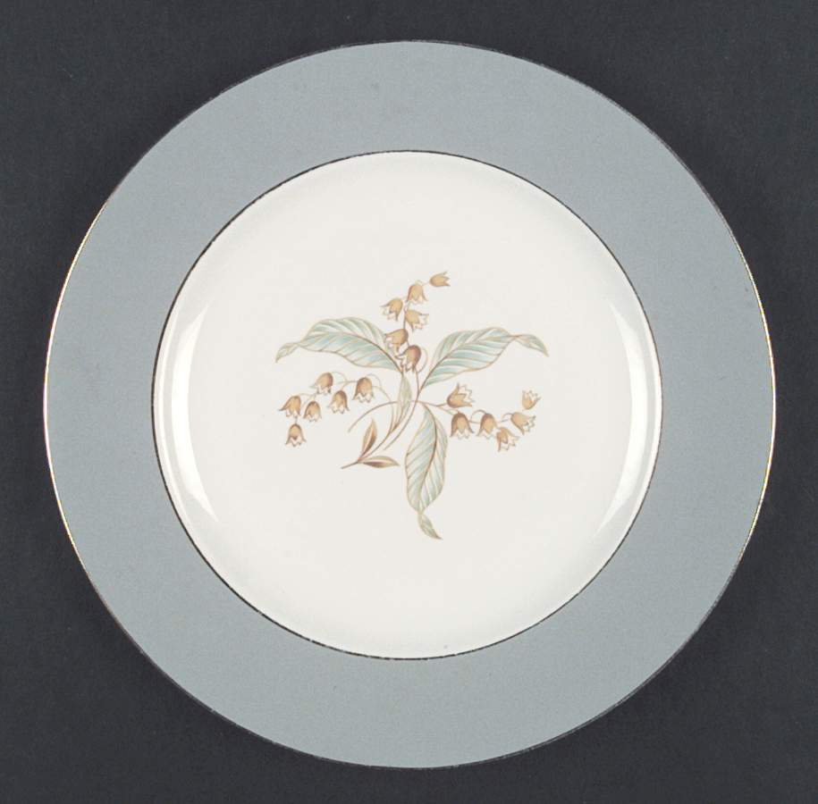 Lily of The Valley (Gold Trim) Dinner Plate by Homer Laughlin -1