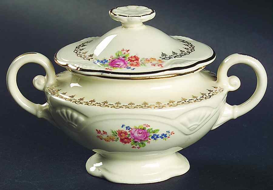 M207 Sugar Bowl & Lid by Homer Laughlin -1