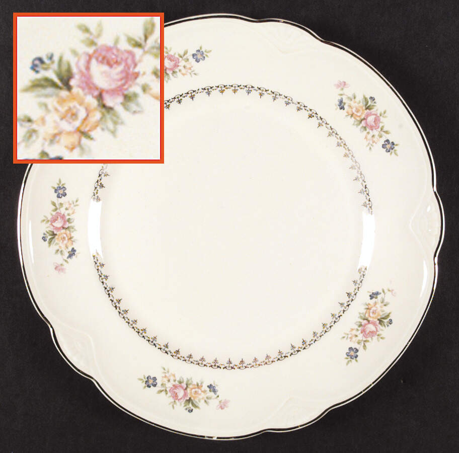 M208 (Marigold Shape) Dinner Plate by Homer Laughlin -1